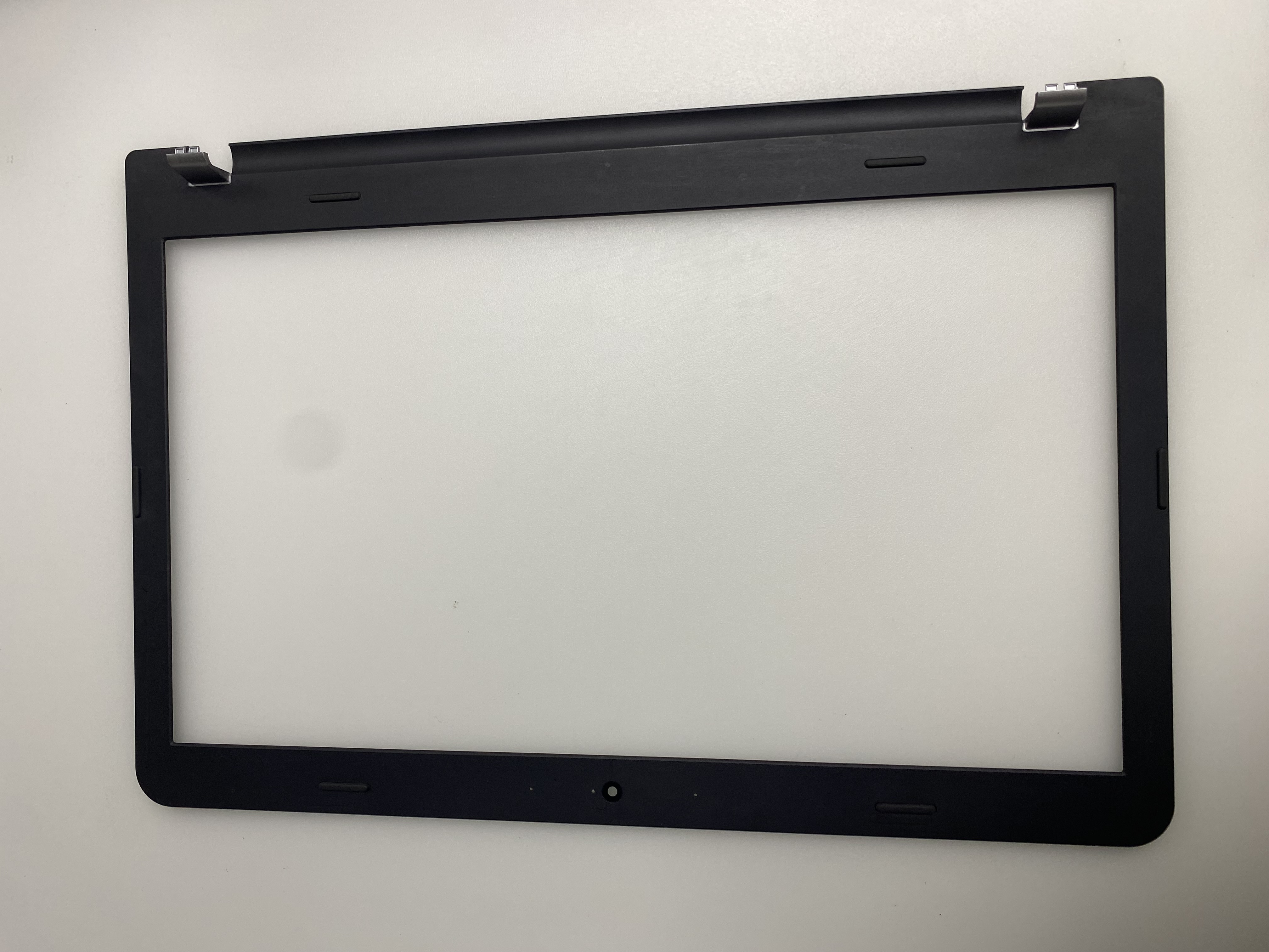 LENOVO THİNKPAD E550 ORJİNAL ÖN ÇERÇEVE THİNKPAD E550 EKRAN ÇERÇEVE BEZEL