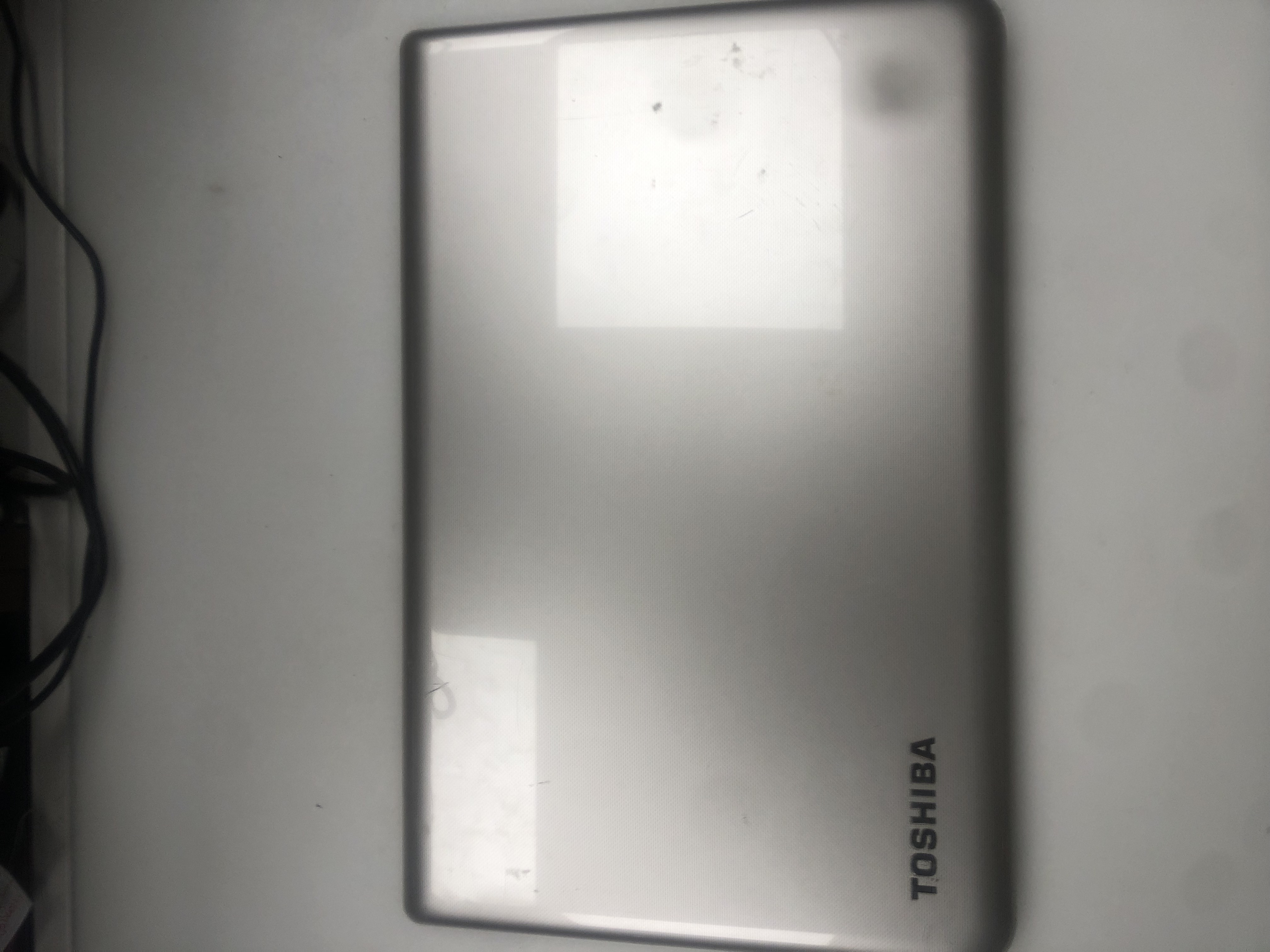 TOSHİBA L70-B-151 COVER L70-B-151 COVER