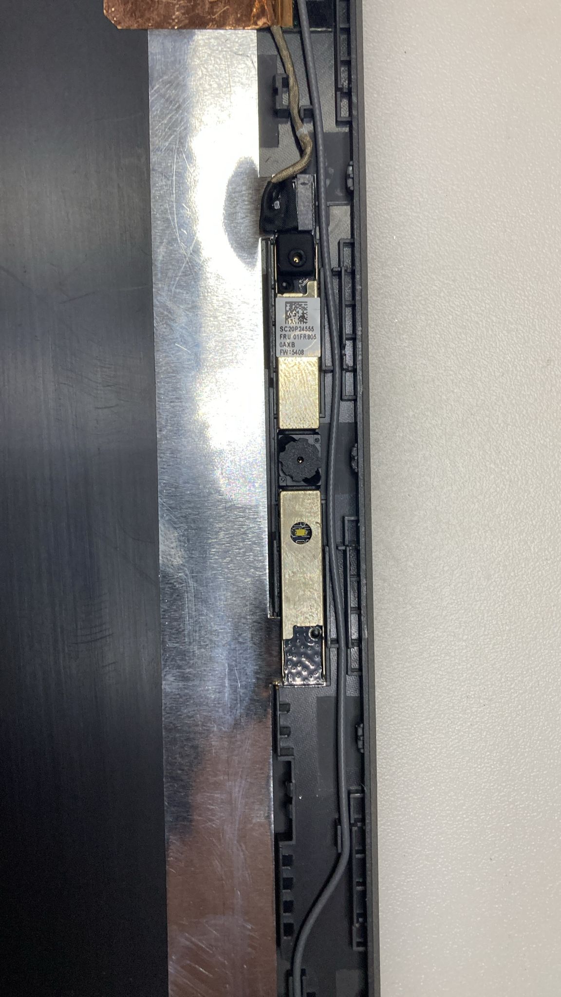 LENOVO V14-IIL KAMERA