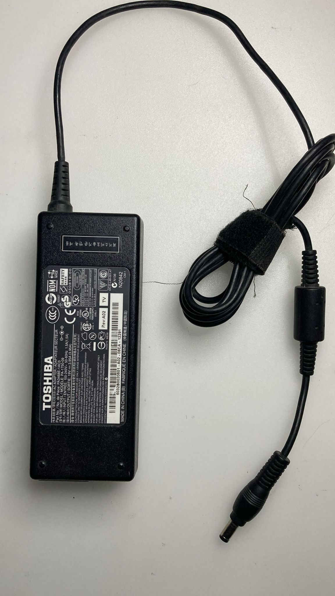 TOSHİBA AC ADAPTER PA3468E-1AC3 19V - 3.95A